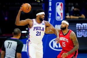 76人可能在讨论交易恩比德？考辛斯：我非常确定