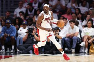 热巴:很享受现在的比赛方式 上季深陷困境现在能单场140分很有趣 热巴:很享受现在的比赛方式 上季深陷困境现在能单场140分很有趣