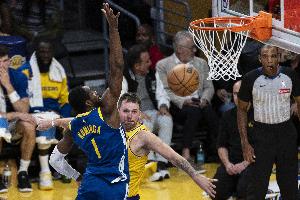 美记：库明加新赛季焕然一新 我猜巴特勒给了他建议&他也接受了