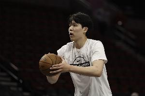 连续三场DNP？杨瀚森上半场未出战 克林根5+4&罗威2板&里斯3三分